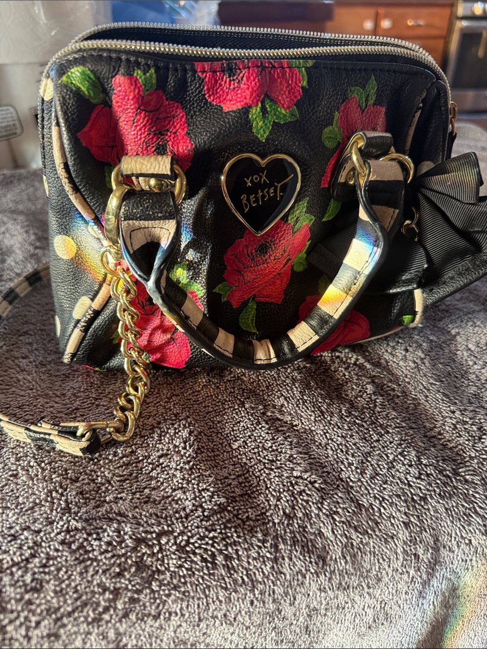 Betsey Johnson Black Floral Heart Satchel - Picture 2 of 2